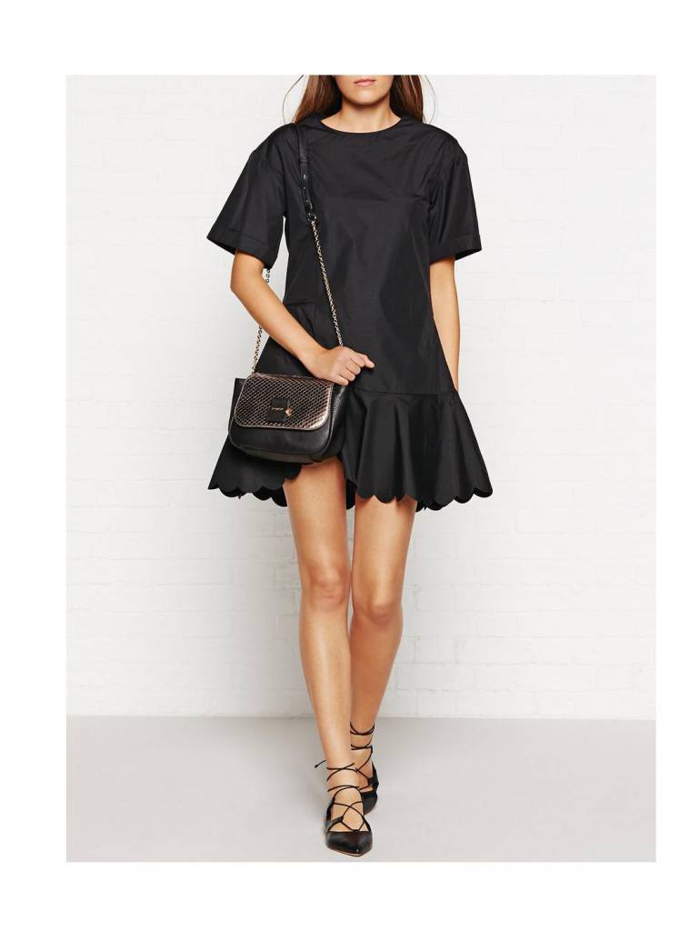 6UTD3_SQ2_0000000004_BLACK_MDo