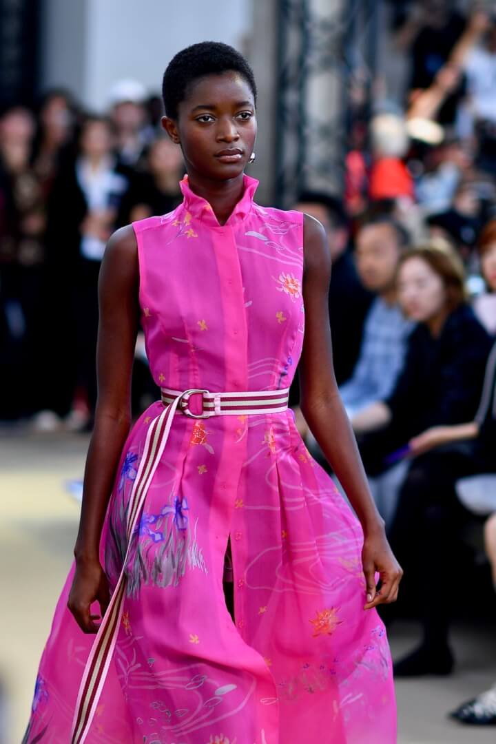 East meets West with Shiatzy Chen - Paris Fashion Week SS 2018 East meets West with Shiatzy Chen - Paris Fashion Week SS 2018