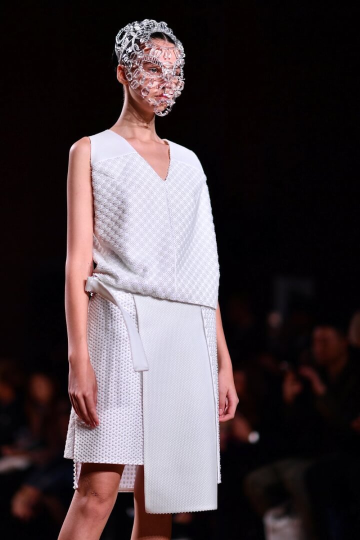 Spring 2019 Paris Fashion Week Runway - Anrealage Spring 2019 Paris Fashion Week Runway - Anrealage