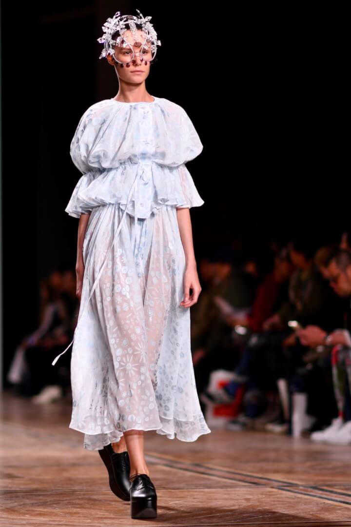Spring 2019 Paris Fashion Week Runway - Anrealage Spring 2019 Paris Fashion Week Runway - Anrealage