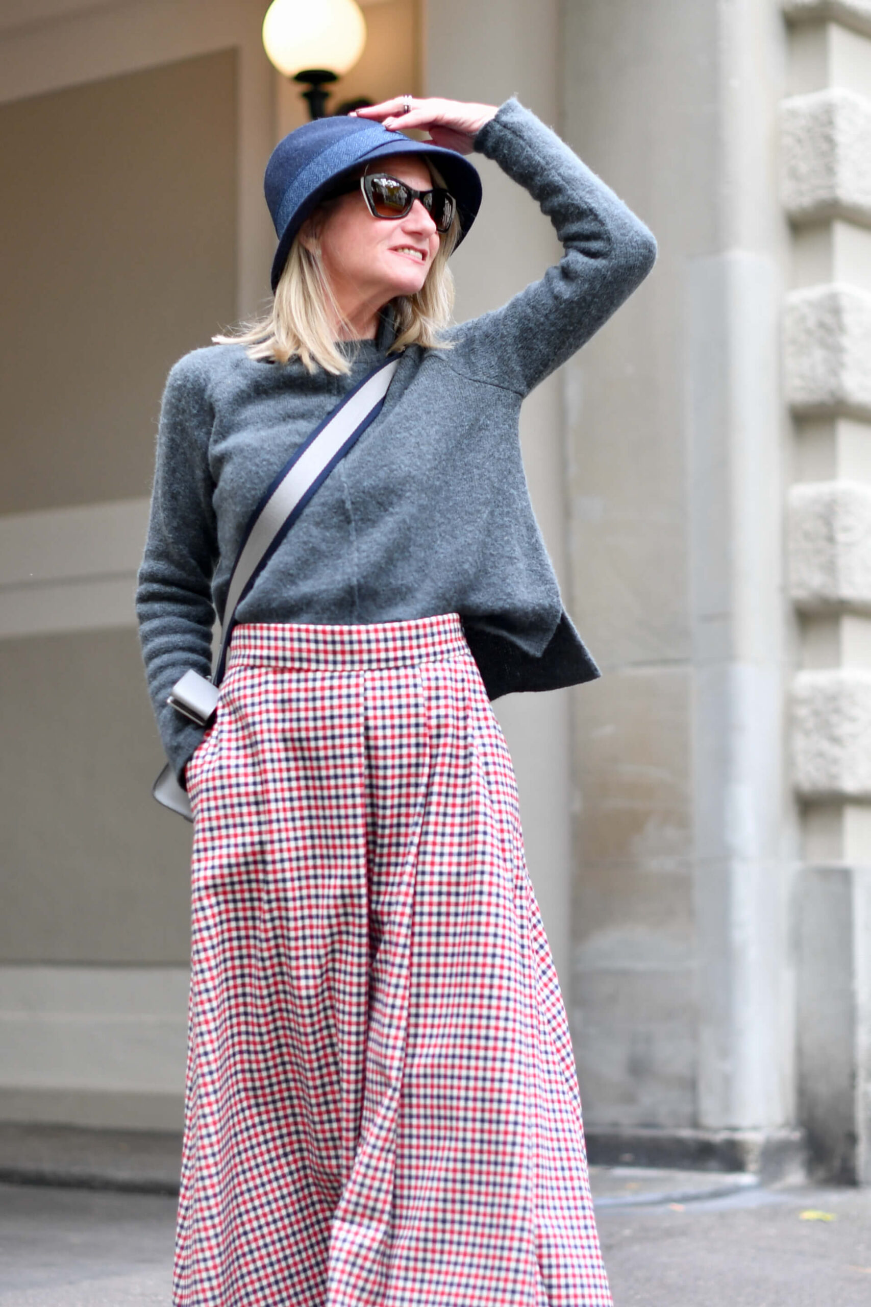 How to look Slim Wearing a Bulky Sweater How to look Slim Wearing a Bulky Sweater