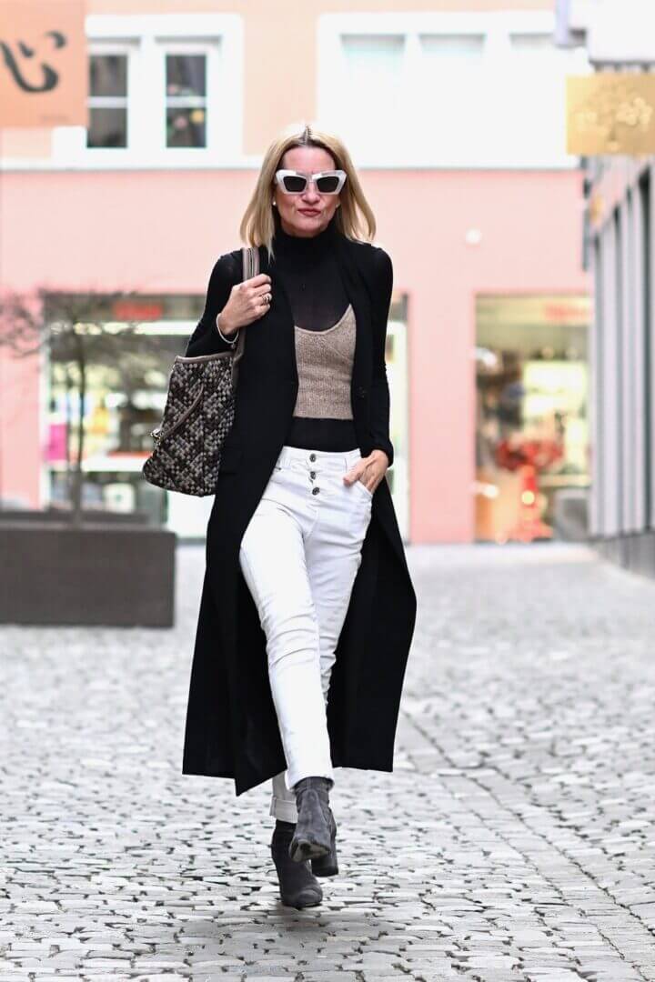 This One Piece will Both Dress Up any Look and Make you Slimmer! This One Piece will Both Dress Up any Look and Make you Slimmer!