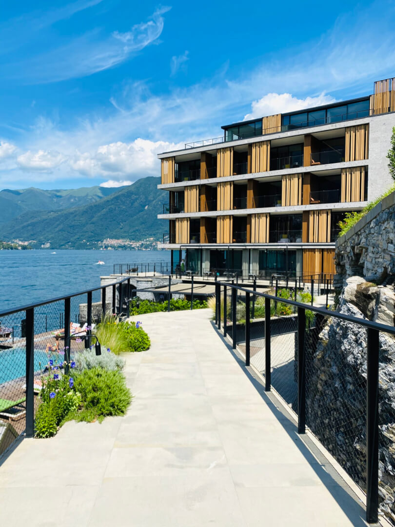 Il Sereno Hotel - The Most Perfect Piece of Modern Architecture along Lake Como Il Sereno Hotel - The Most Perfect Piece of Modern Architecture along Lake Como