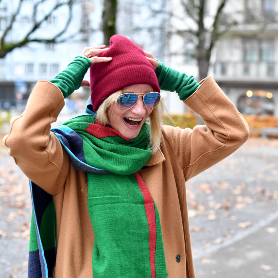 Never Underestimate the Powers of a Scarf! Never Underestimate the Powers of a Scarf!