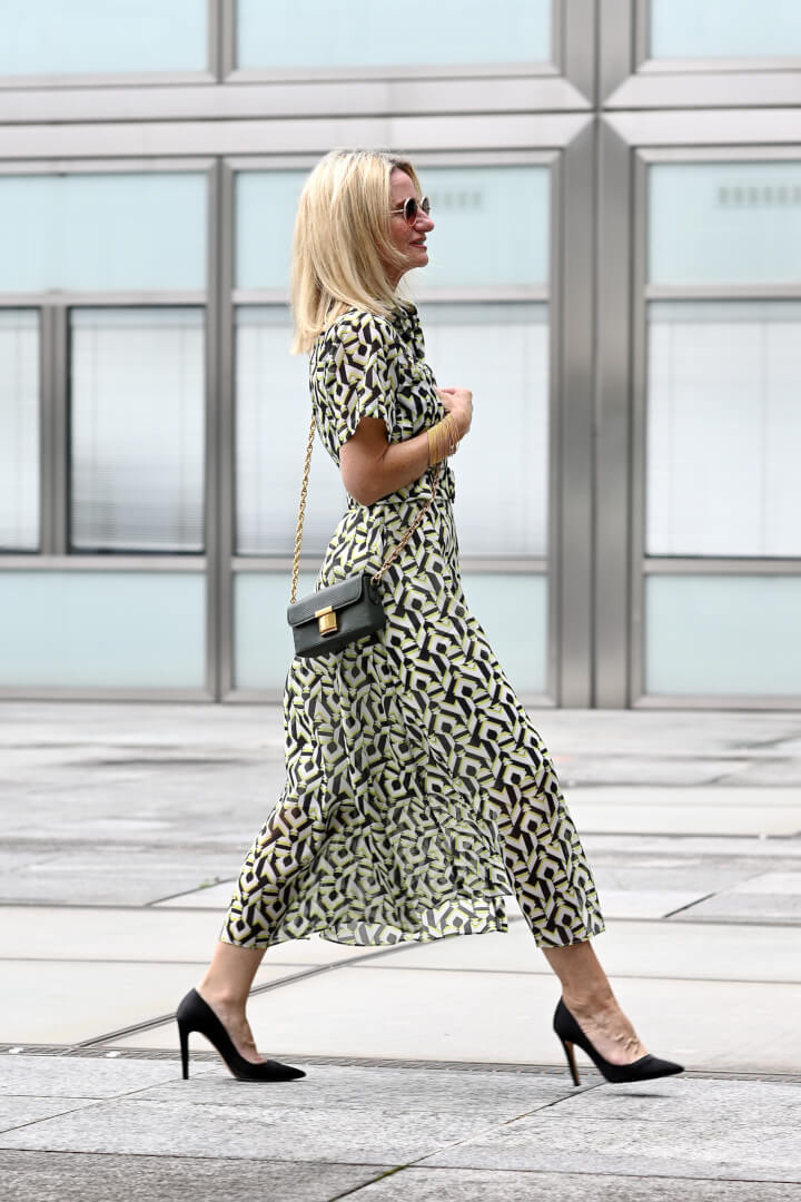 How to Create 3 Different outfits with 3 Pieces of Clothing How to Create 3 Different outfits with 3 Pieces of Clothing