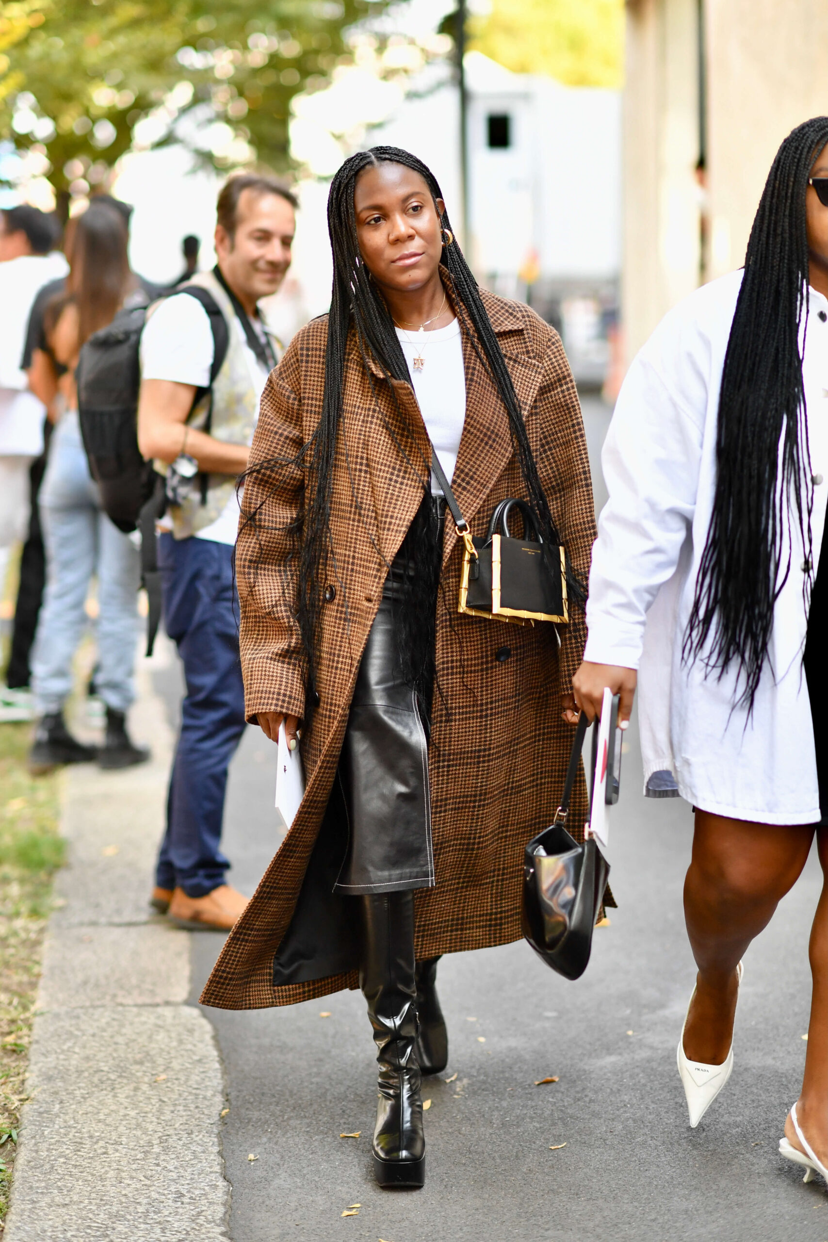 Milan Fashion Week Spring 2022 – The Best Street Style Days 3 & 4 Milan Fashion Week Spring 2022 – The Best Street Style Days 3 & 4