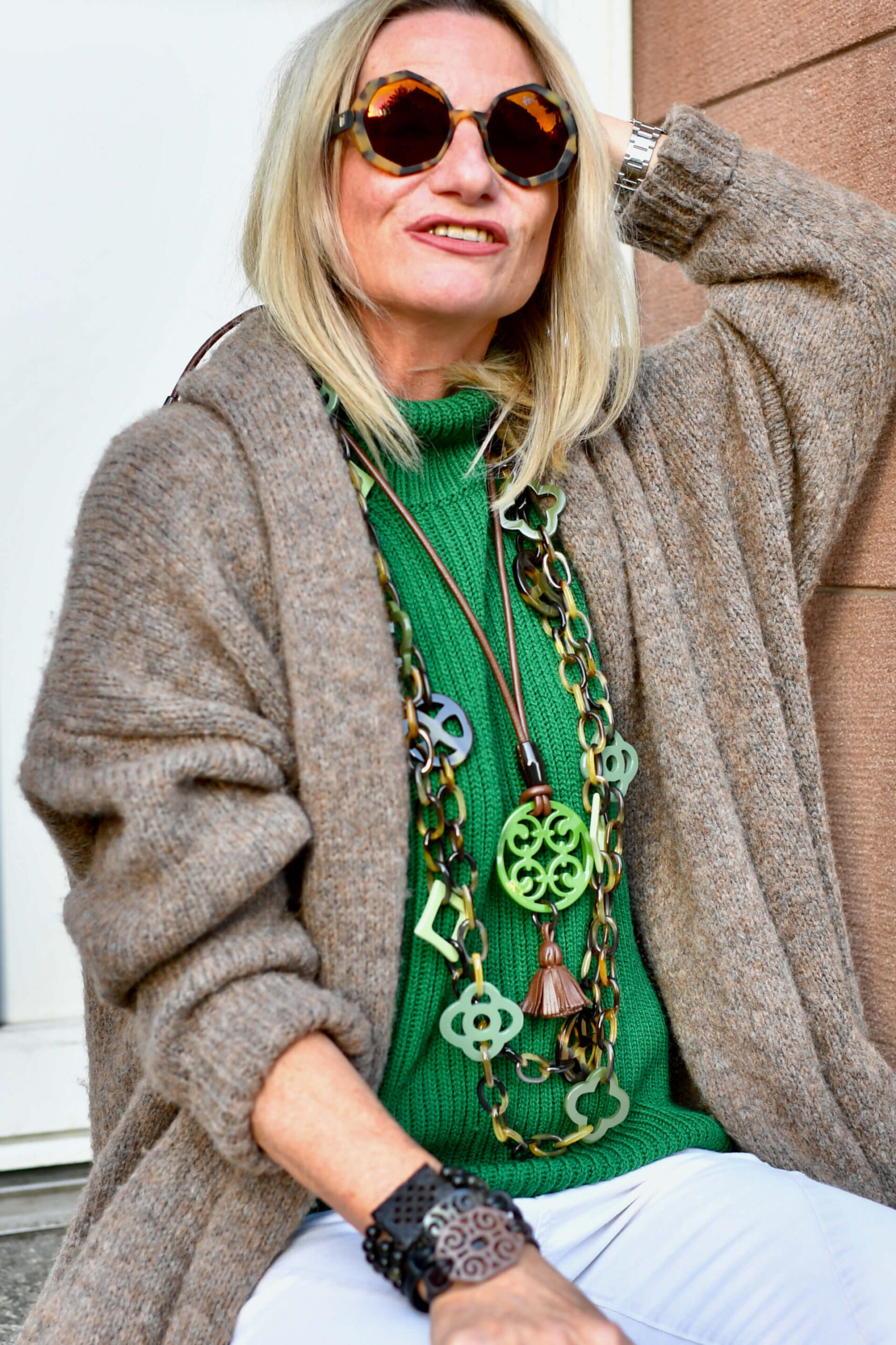 Turn a Plain Outfit to Wow in Seconds!