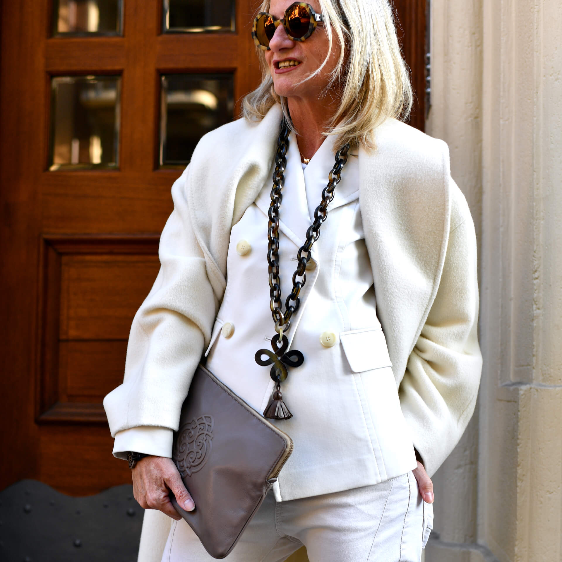 Turn a Plain Outfit to Wow in Seconds!