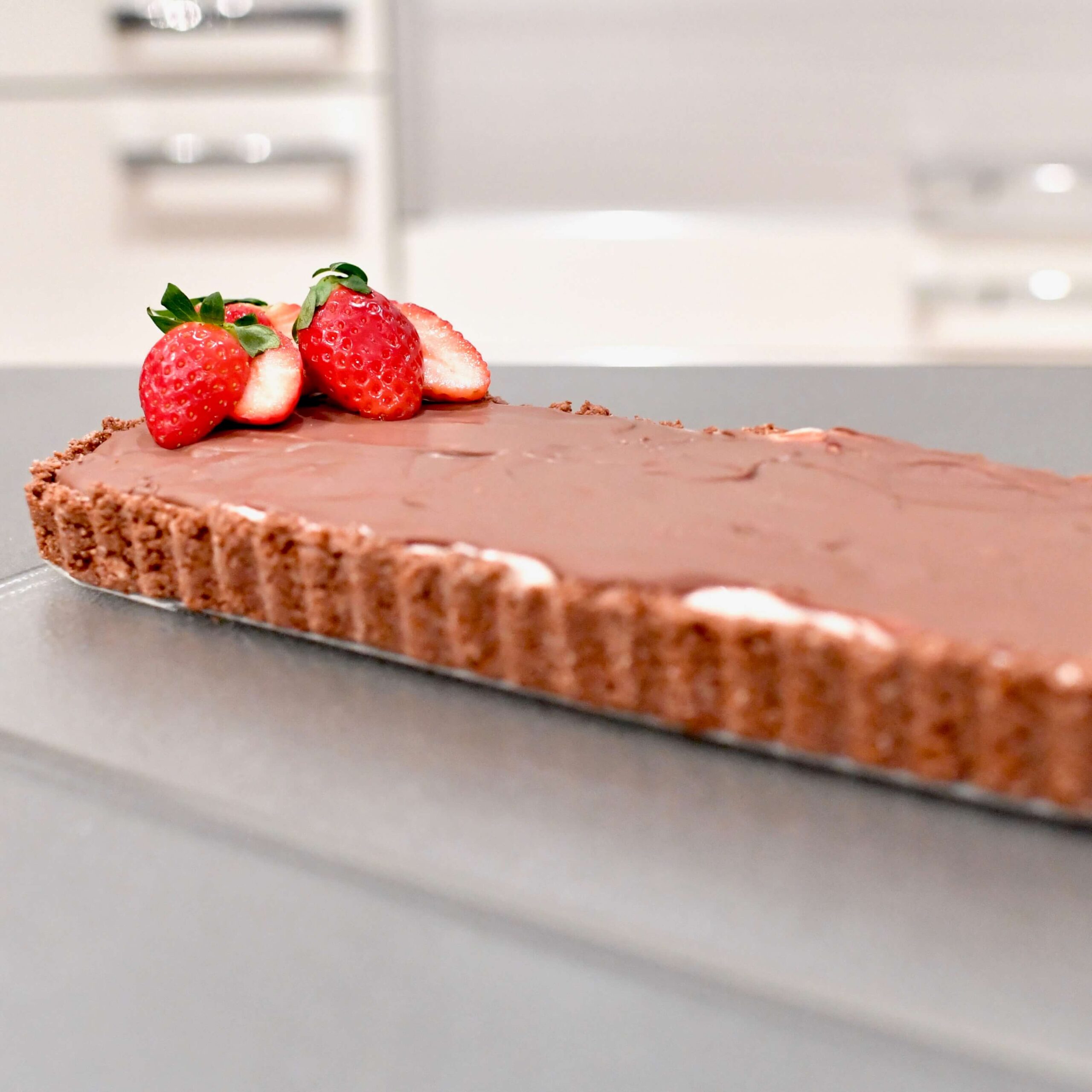 Strawberry & Chocolate No-Bake Tart Strawberry & Chocolate No-Bake Tart