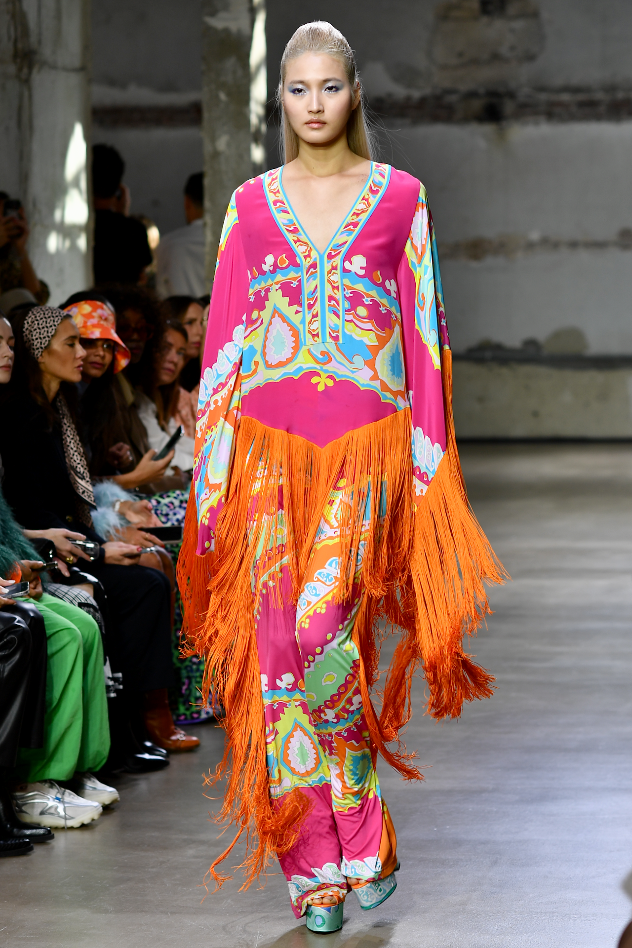 Leonard Paris Spring/Summer 2023 Runway Takes Us to the Tropics