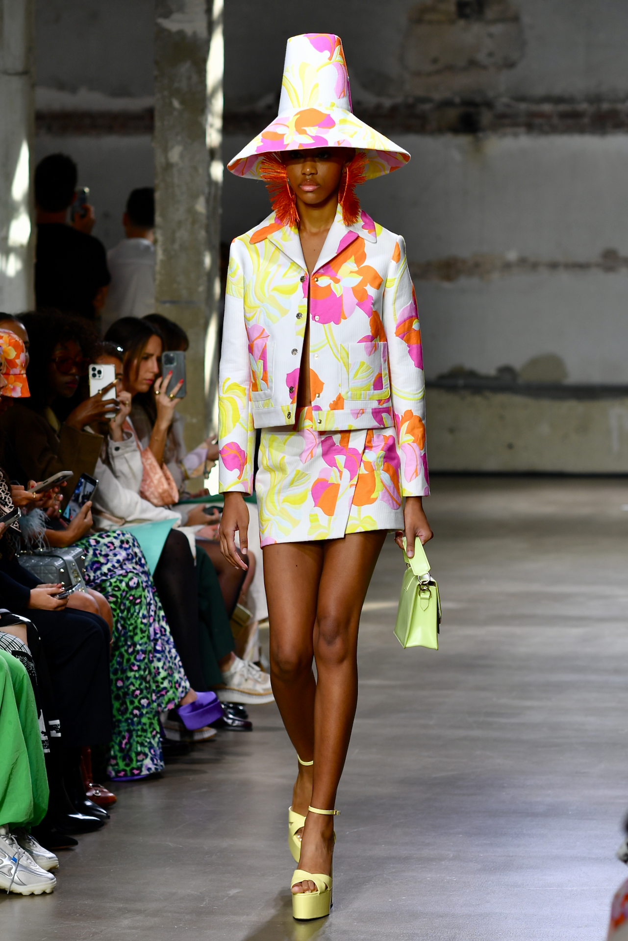 Leonard Paris Spring/Summer 2023 Runway Takes Us to the Tropics