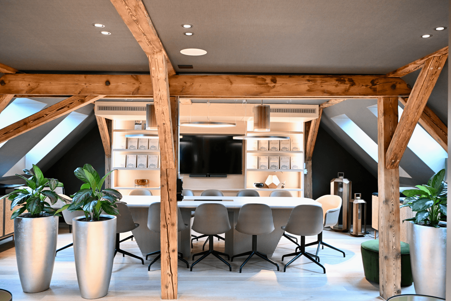 Ambassador Hotel Zürich - Newly Revamped to Tell a Story