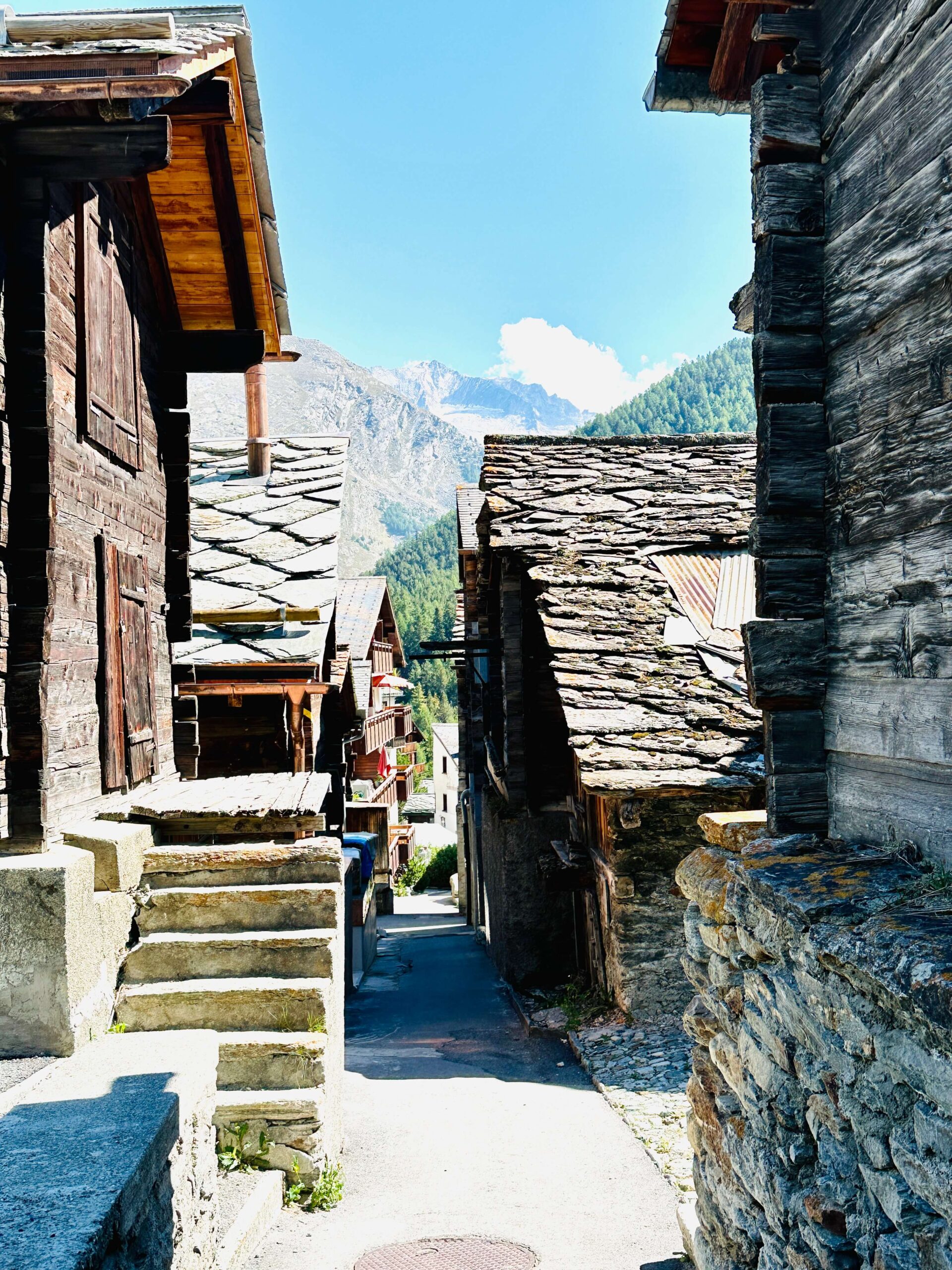 Adventure, Great Food & Luxury Along This Swiss Route du Bonheur!