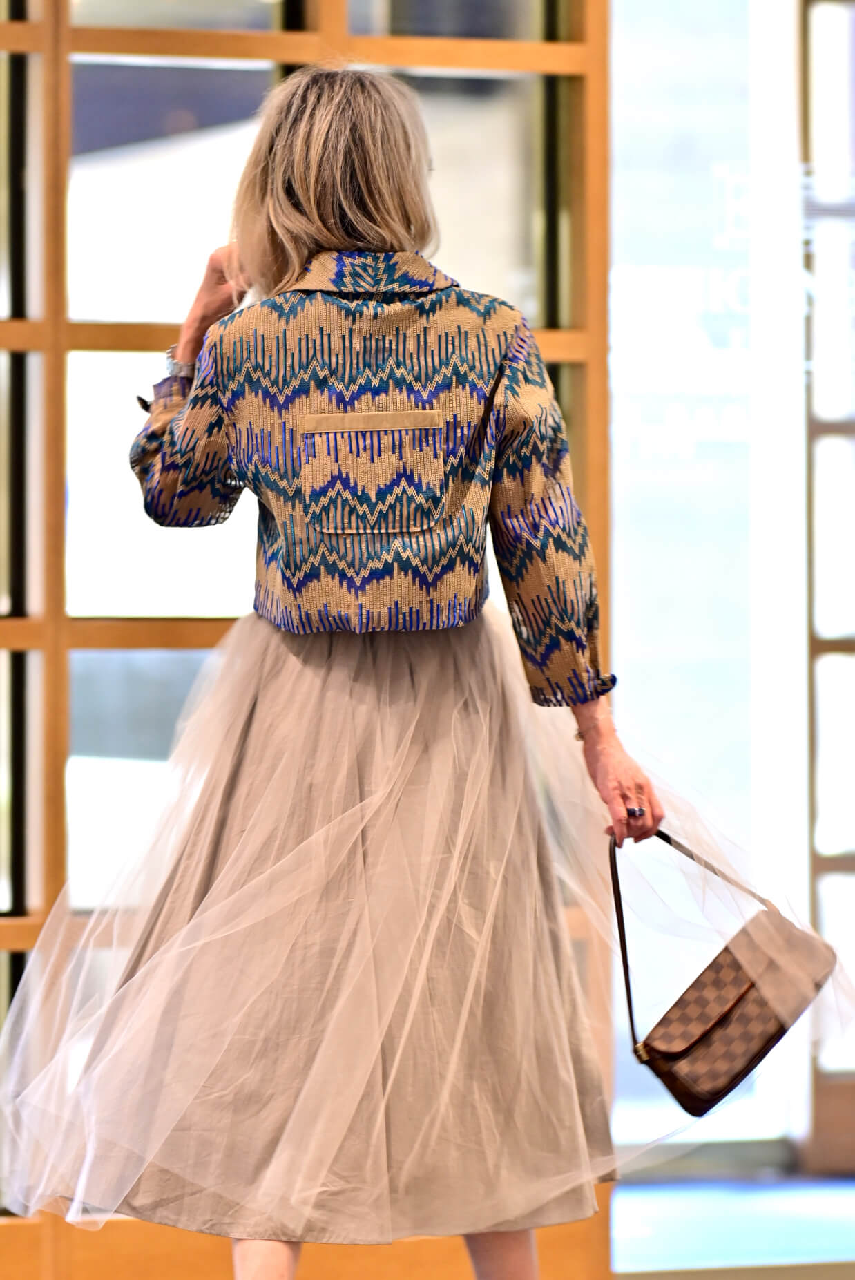 How to Style a Cropped Blazer