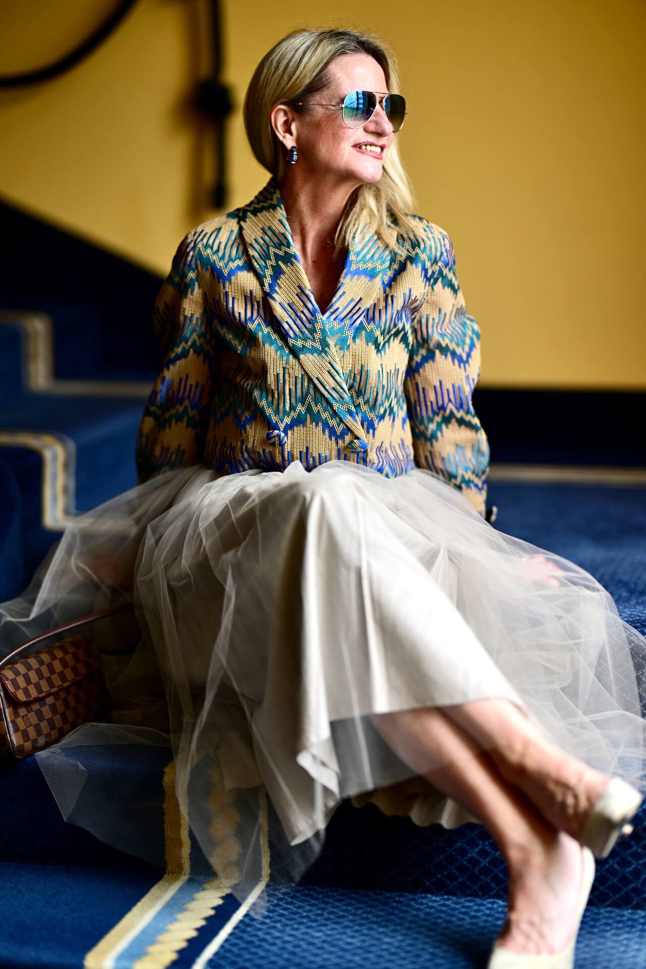 How to Style a Cropped Blazer