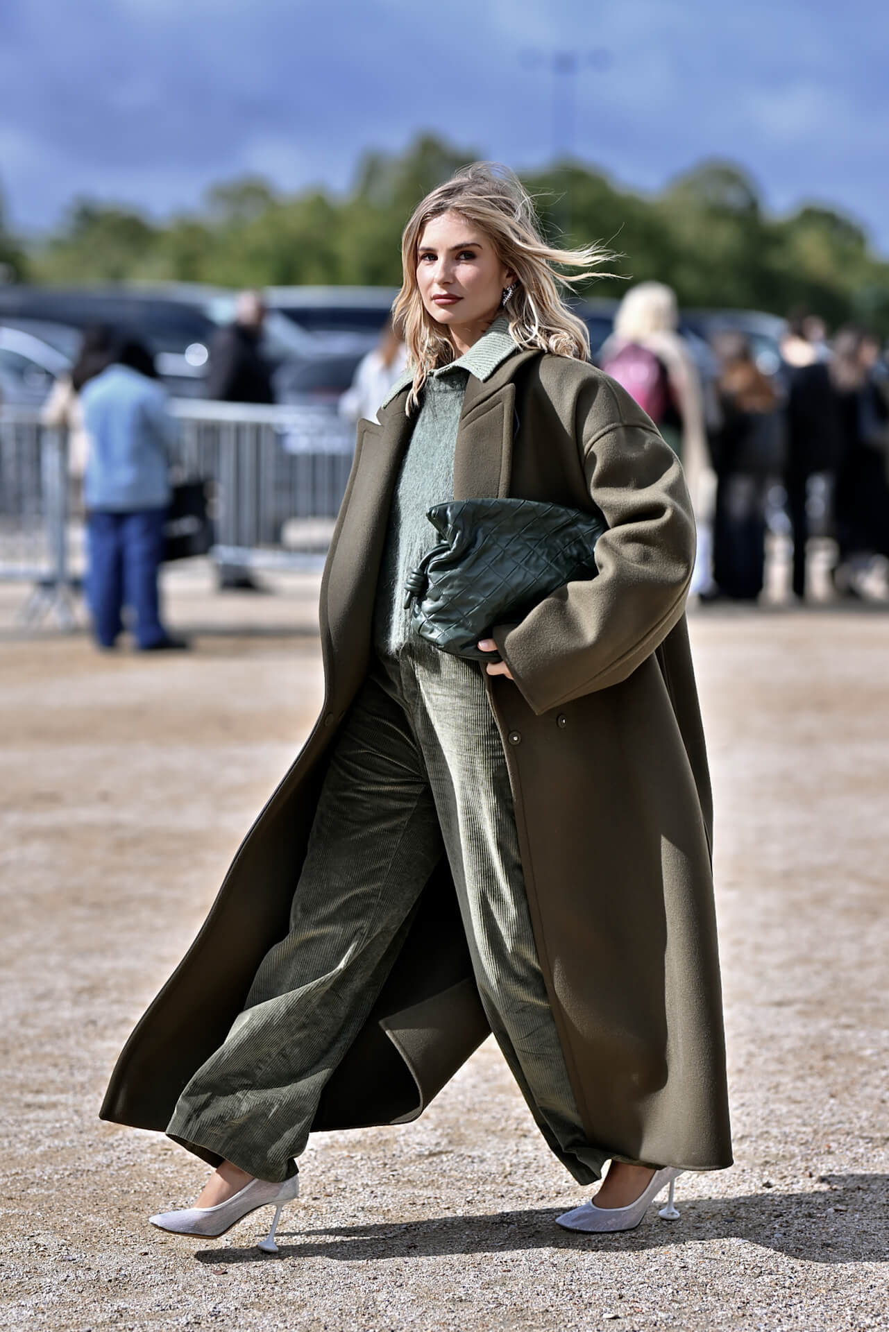 Paris Fashion Week SS 2025 – 35 Street Style Highlights Day 4
