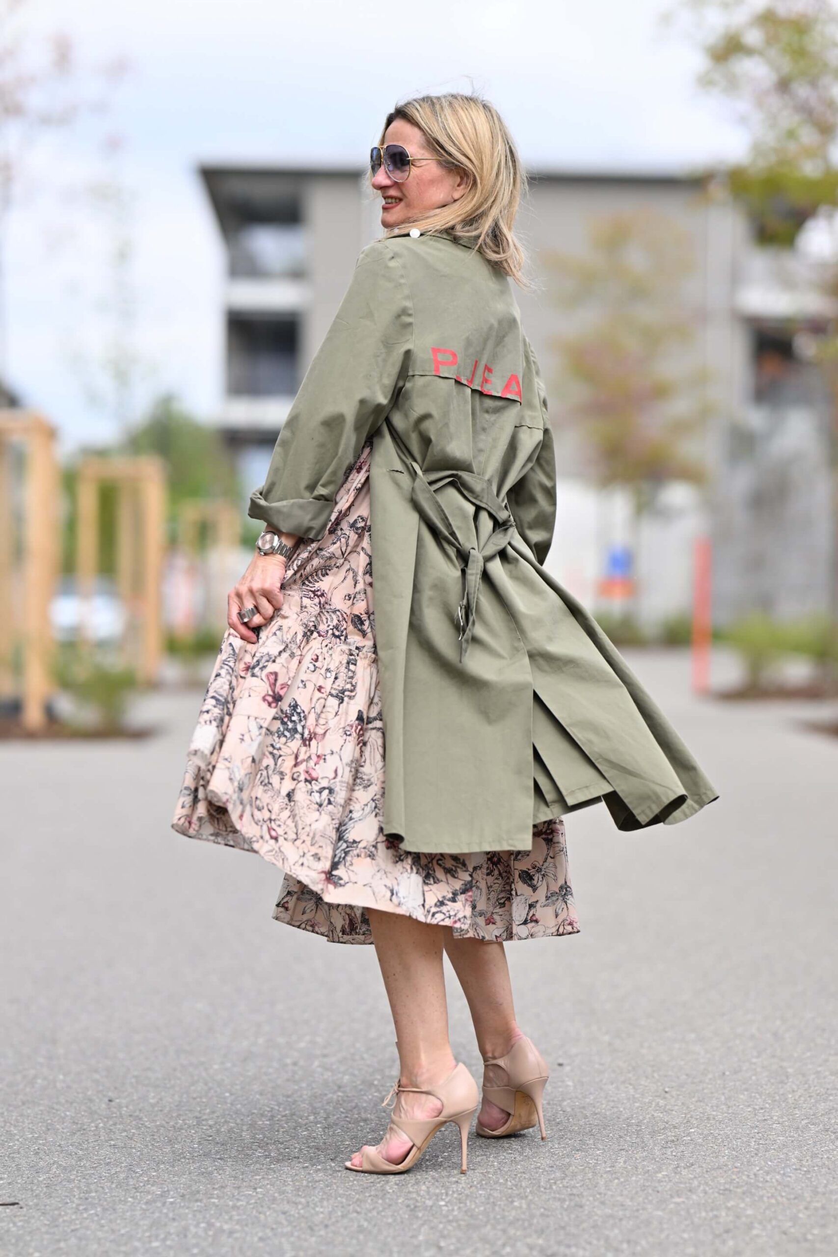 How I Wear Pink & the Latest French Trench Trend